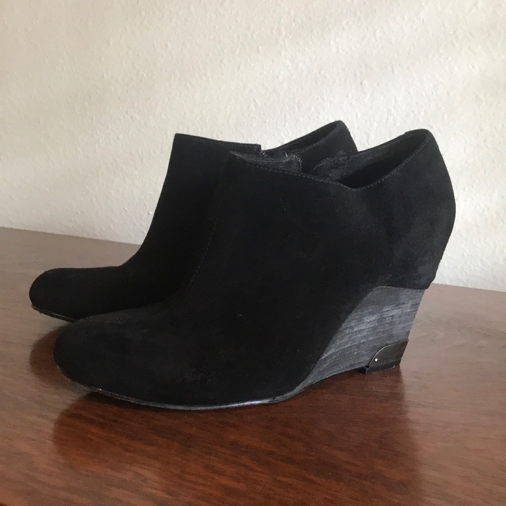 Vince Camuto black suede wedge booties